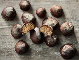 Maple-Pecan Chocolate Bites